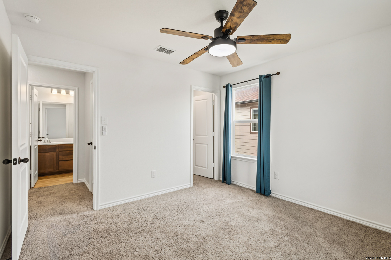 6002 Foster Bend San Antonio TX 78244