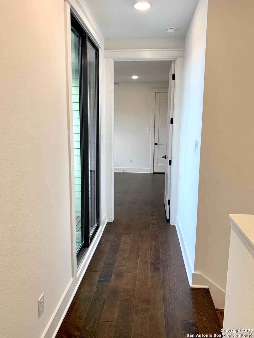 808 E Carson Street San Antonio TX 78208