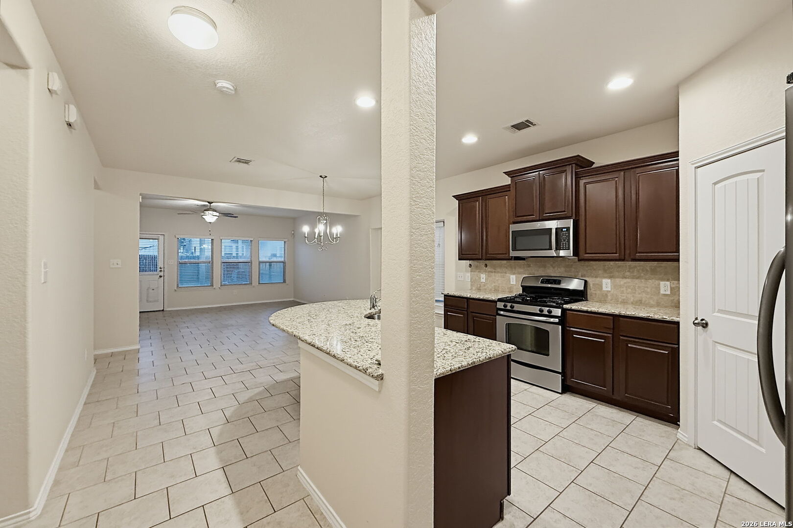 9127 Hogarten Park Converse TX 78109