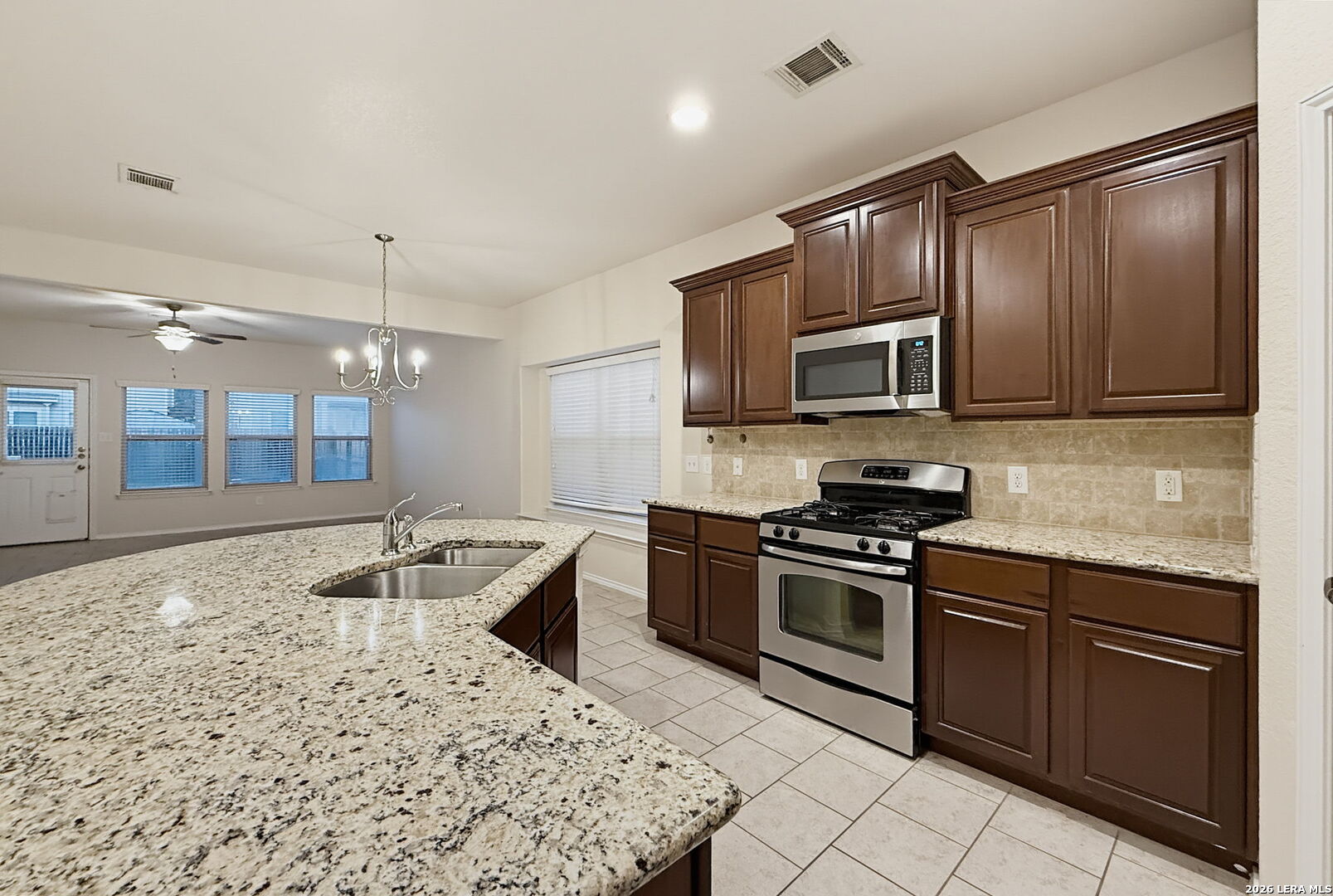 9127 Hogarten Park Converse TX 78109