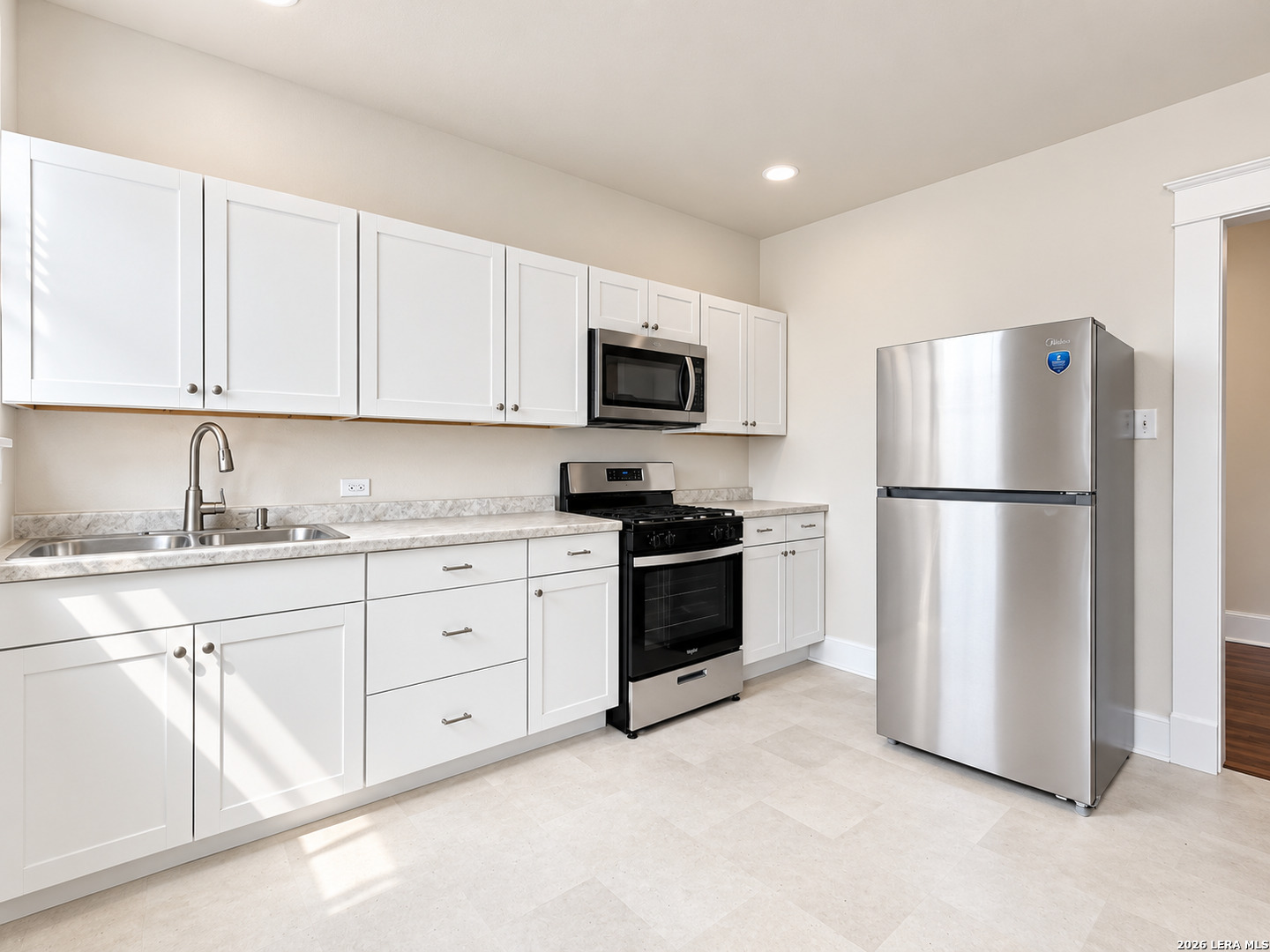 518 W French Place San Antonio TX 78212