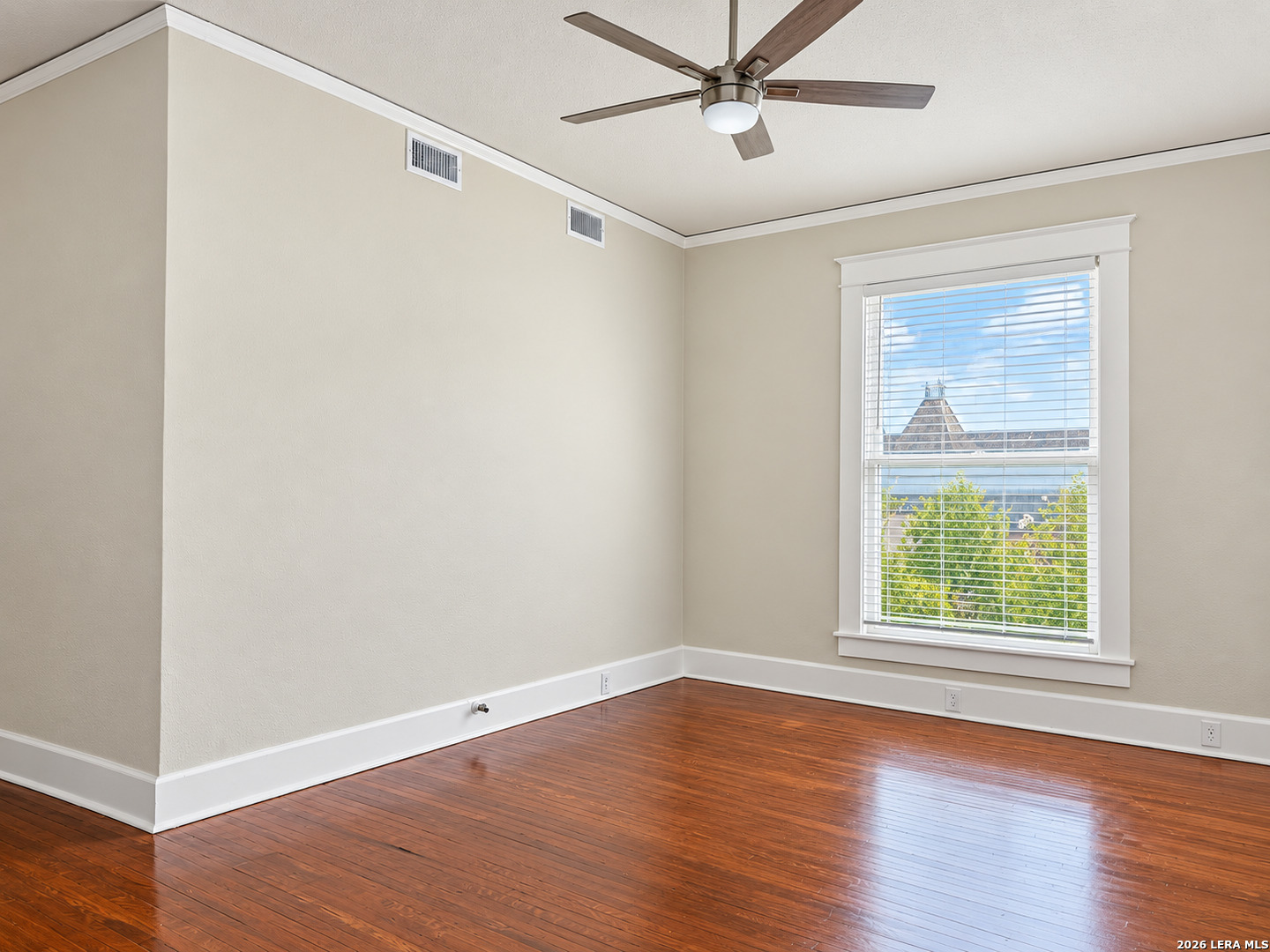 518 W French Place San Antonio TX 78212
