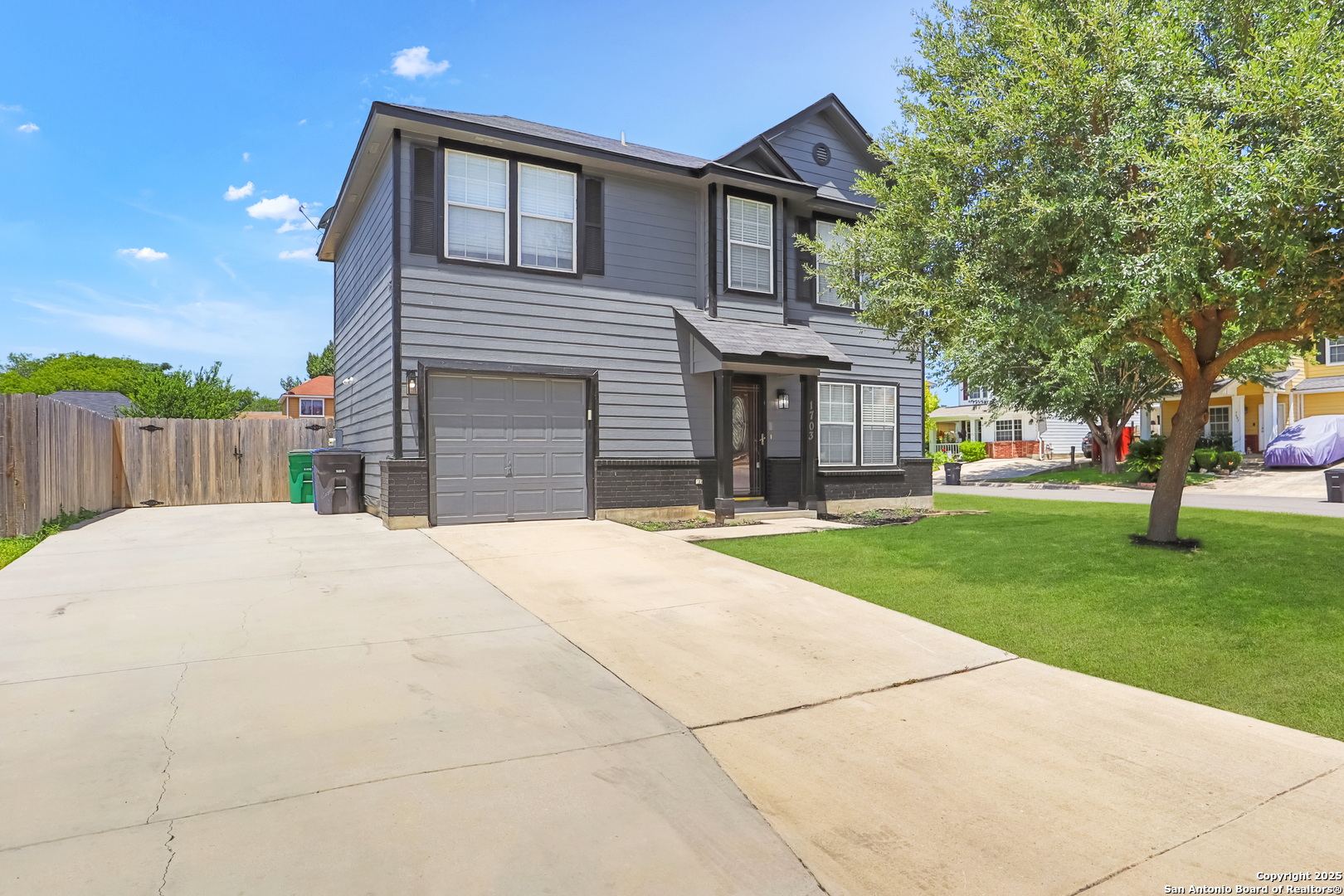 1703 Desert Willow San Antonio TX 78227