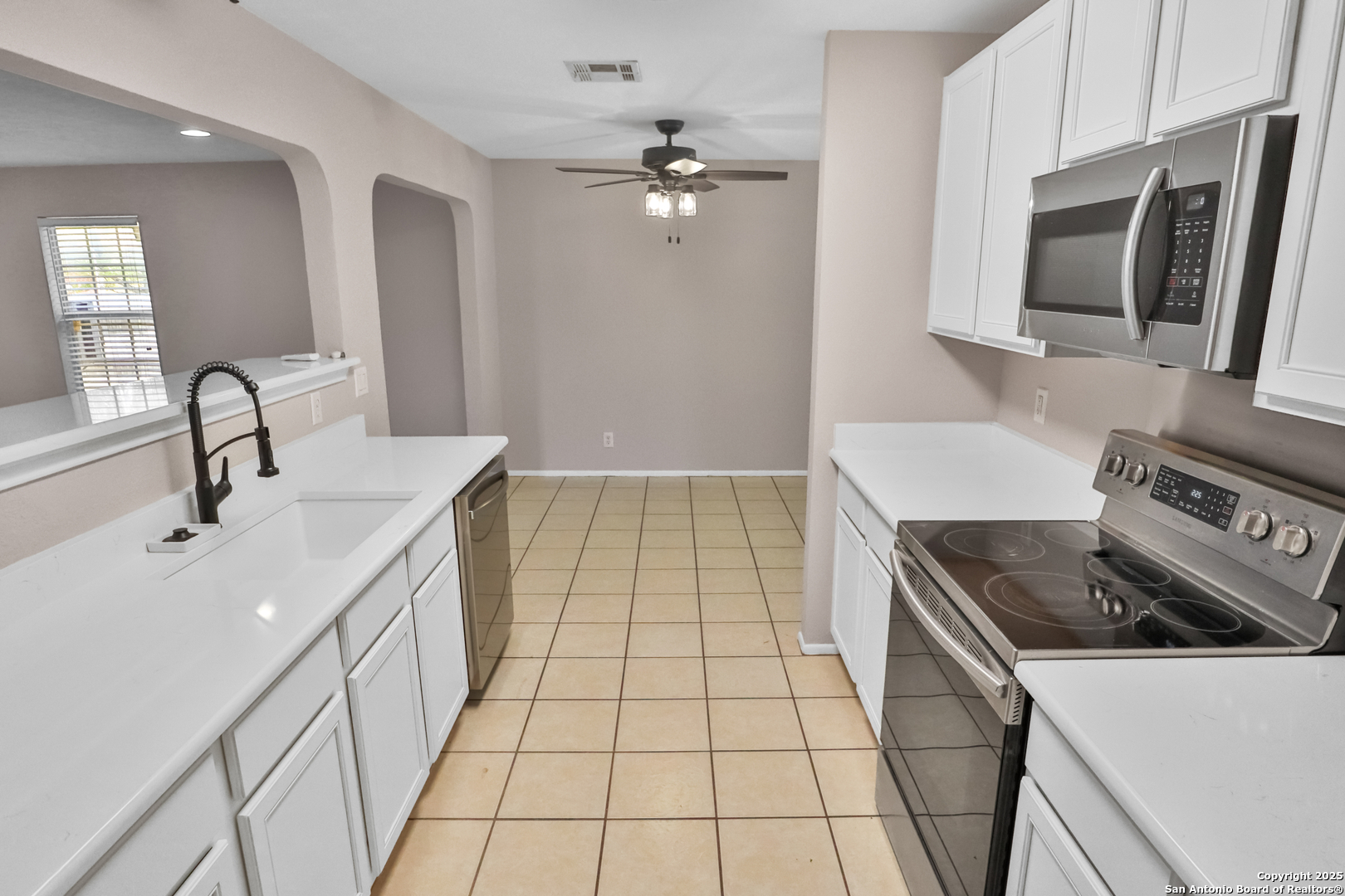 1703 Desert Willow San Antonio TX 78227