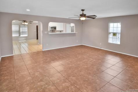 1703 Desert Willow San Antonio TX 78227