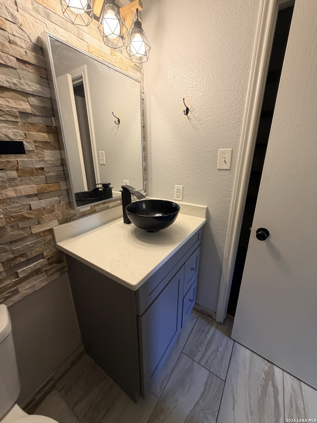 6131 Lake Victoria Street San Antonio TX 78222