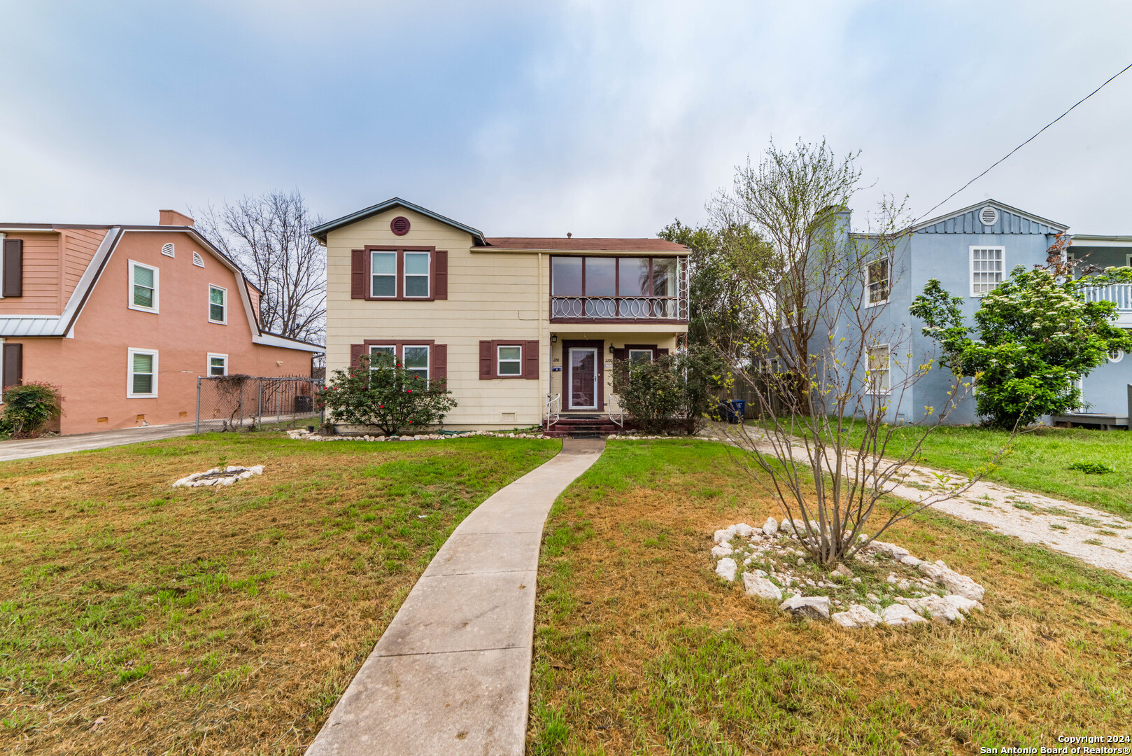 2218 W Mistletoe Avenue San Antonio TX 78201