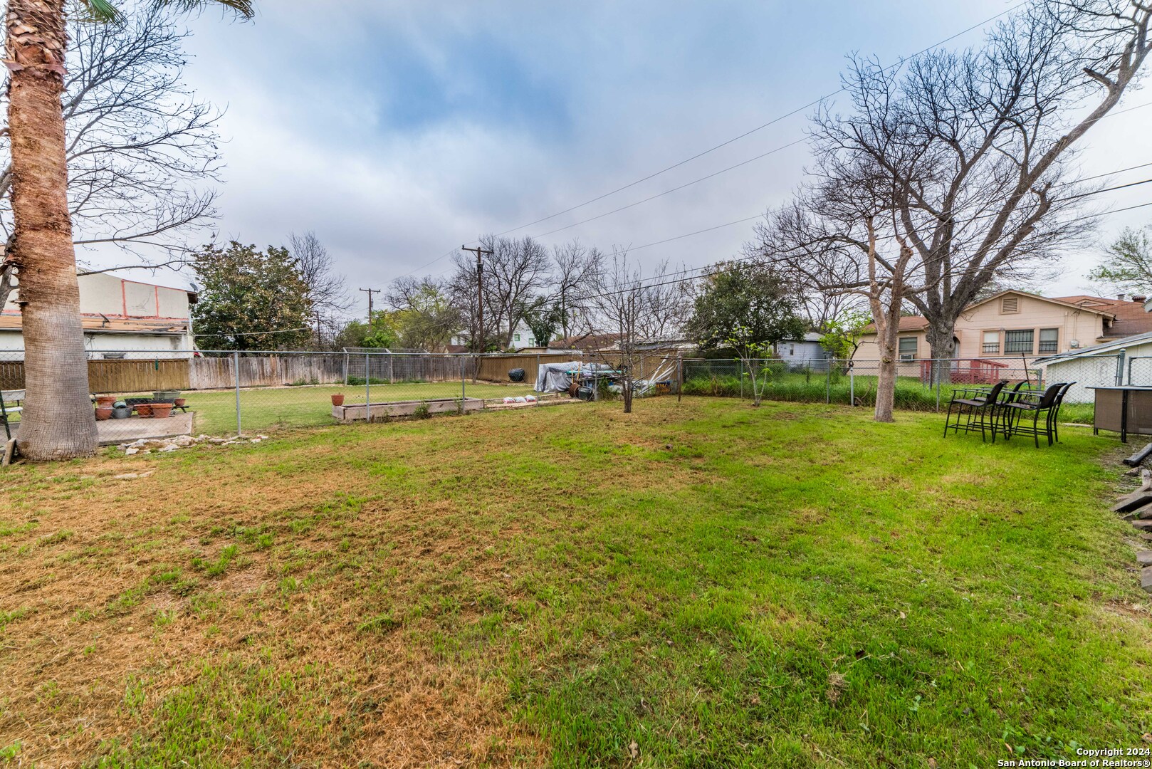 2218 W Mistletoe Avenue San Antonio TX 78201
