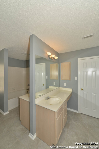 2929 Cottonwood Drive Schertz TX 78154