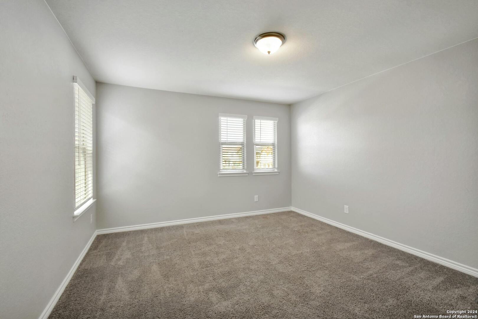3736 Point Loma Converse TX 78109