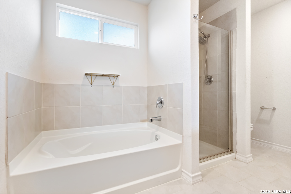 187 Scarlet Macaw San Antonio TX 78253