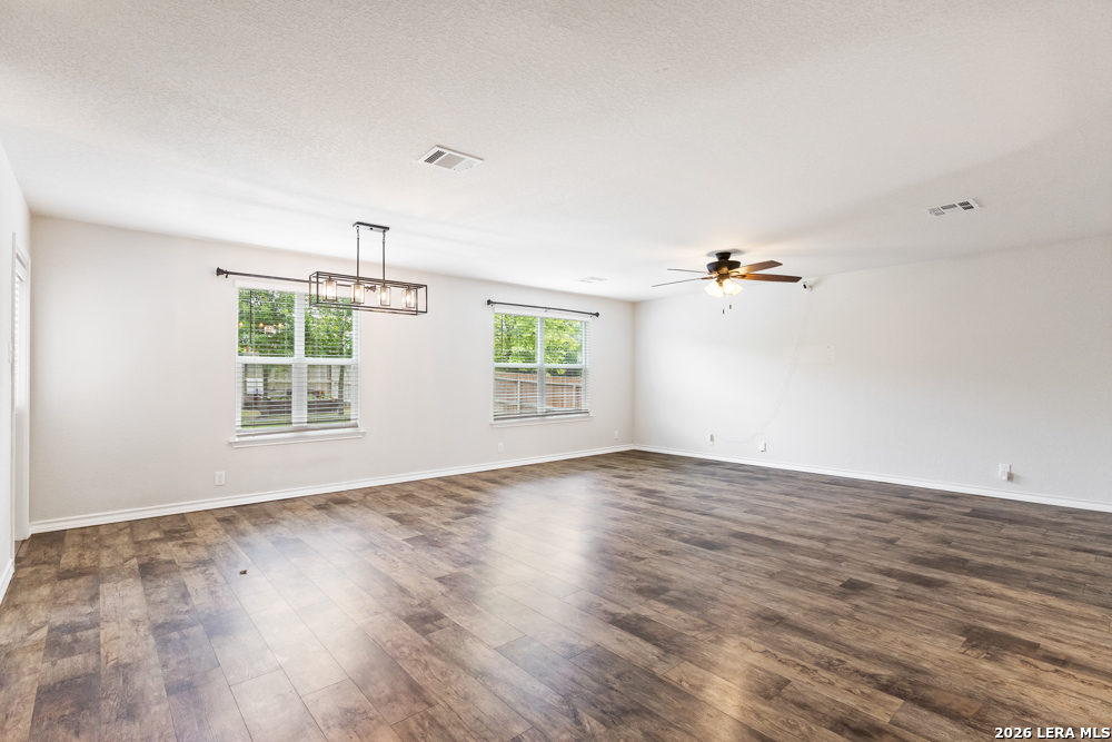 187 Scarlet Macaw San Antonio TX 78253