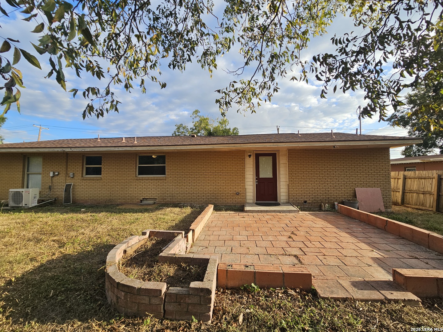 1227 Oblate San Antonio TX 78216