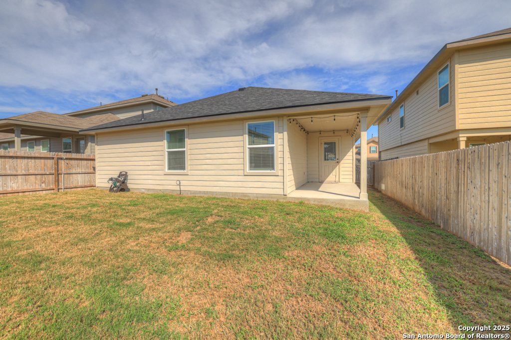 952 Brown Thrasher San Antonio TX 78253