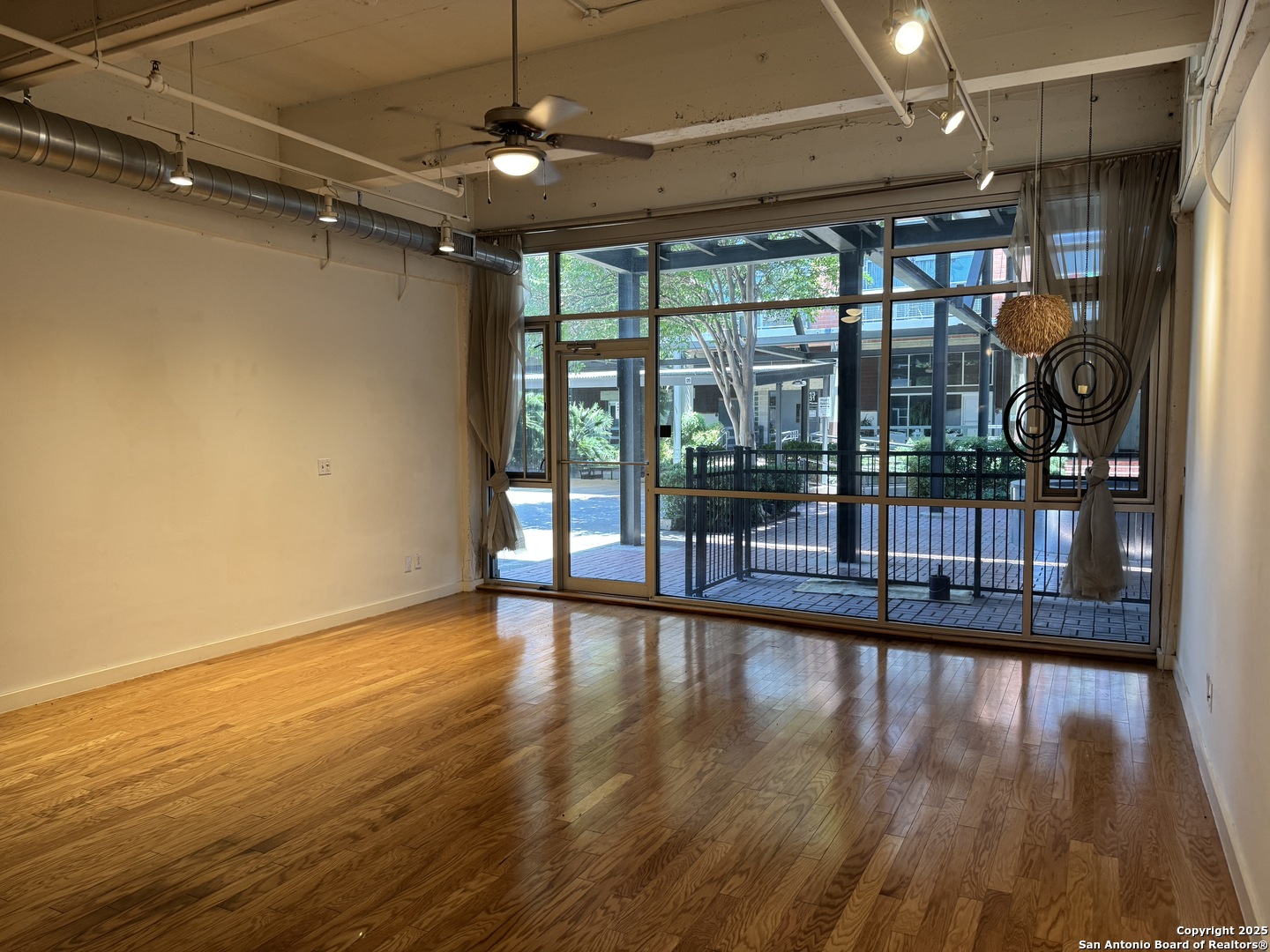 1339 S Flores Street San Antonio TX 78204