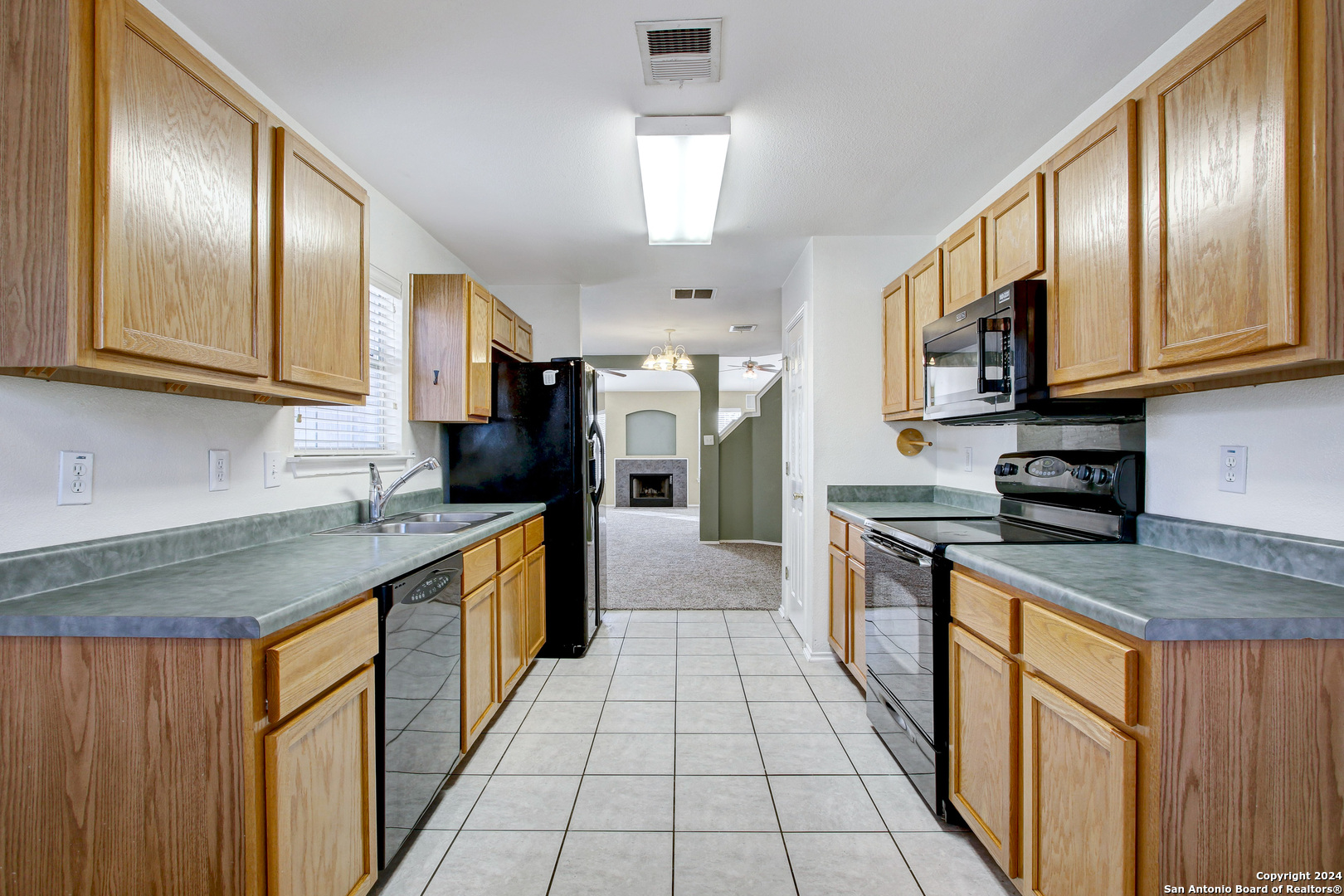 523 Granite Cliff San Antonio TX 78251