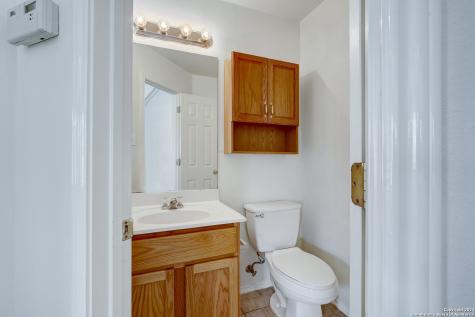 523 Granite Cliff San Antonio TX 78251