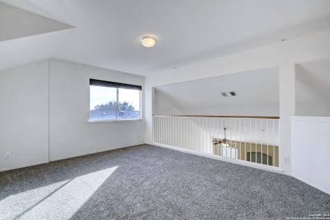 523 Granite Cliff San Antonio TX 78251