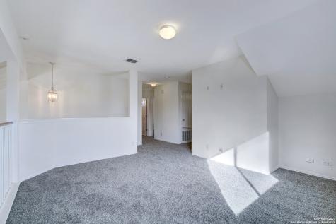 523 Granite Cliff San Antonio TX 78251