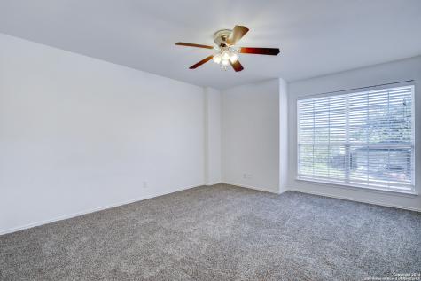 523 Granite Cliff San Antonio TX 78251