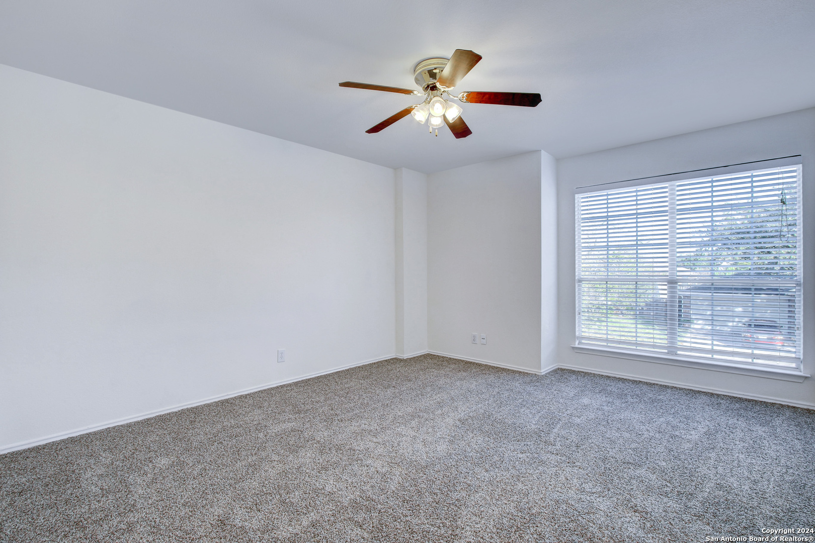 523 Granite Cliff San Antonio TX 78251
