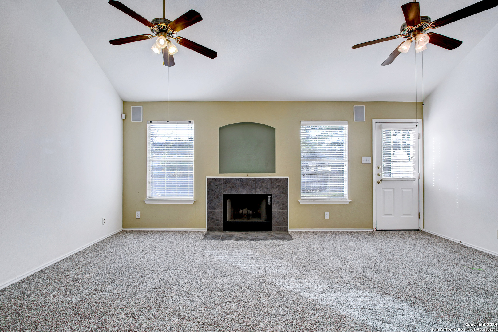 523 Granite Cliff San Antonio TX 78251