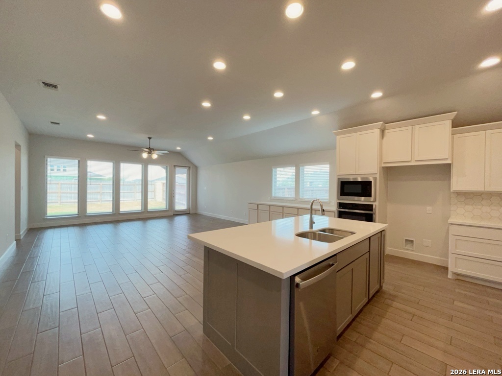 116 Spanish Oak Castroville TX 78009