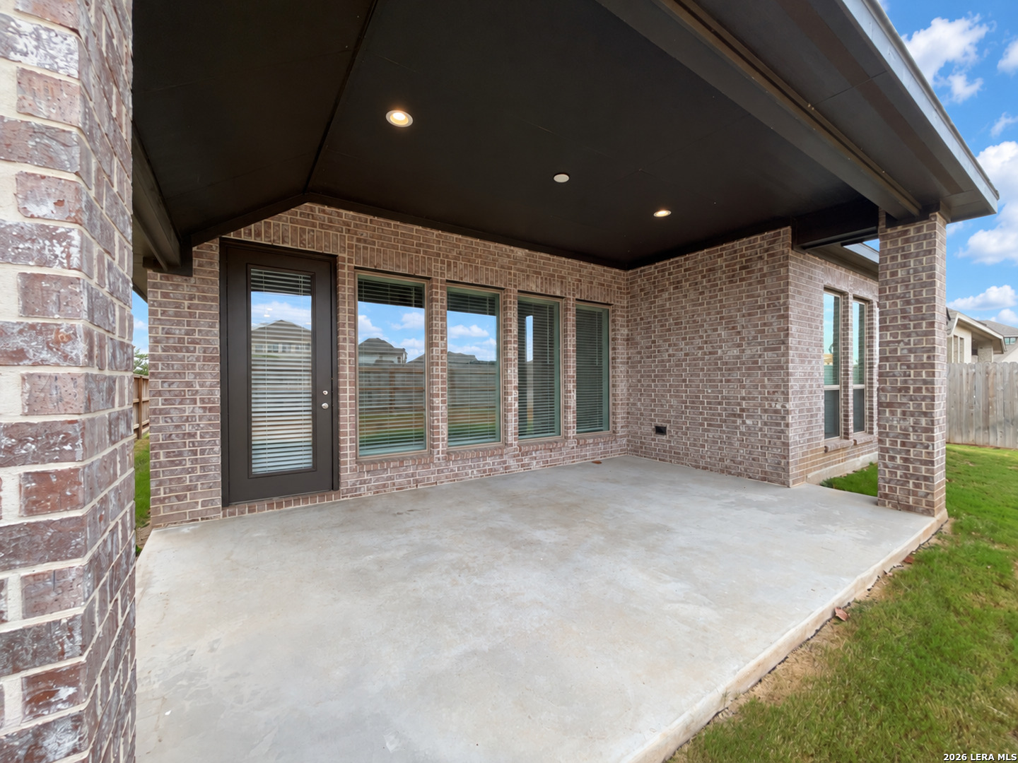 116 Spanish Oak Castroville TX 78009