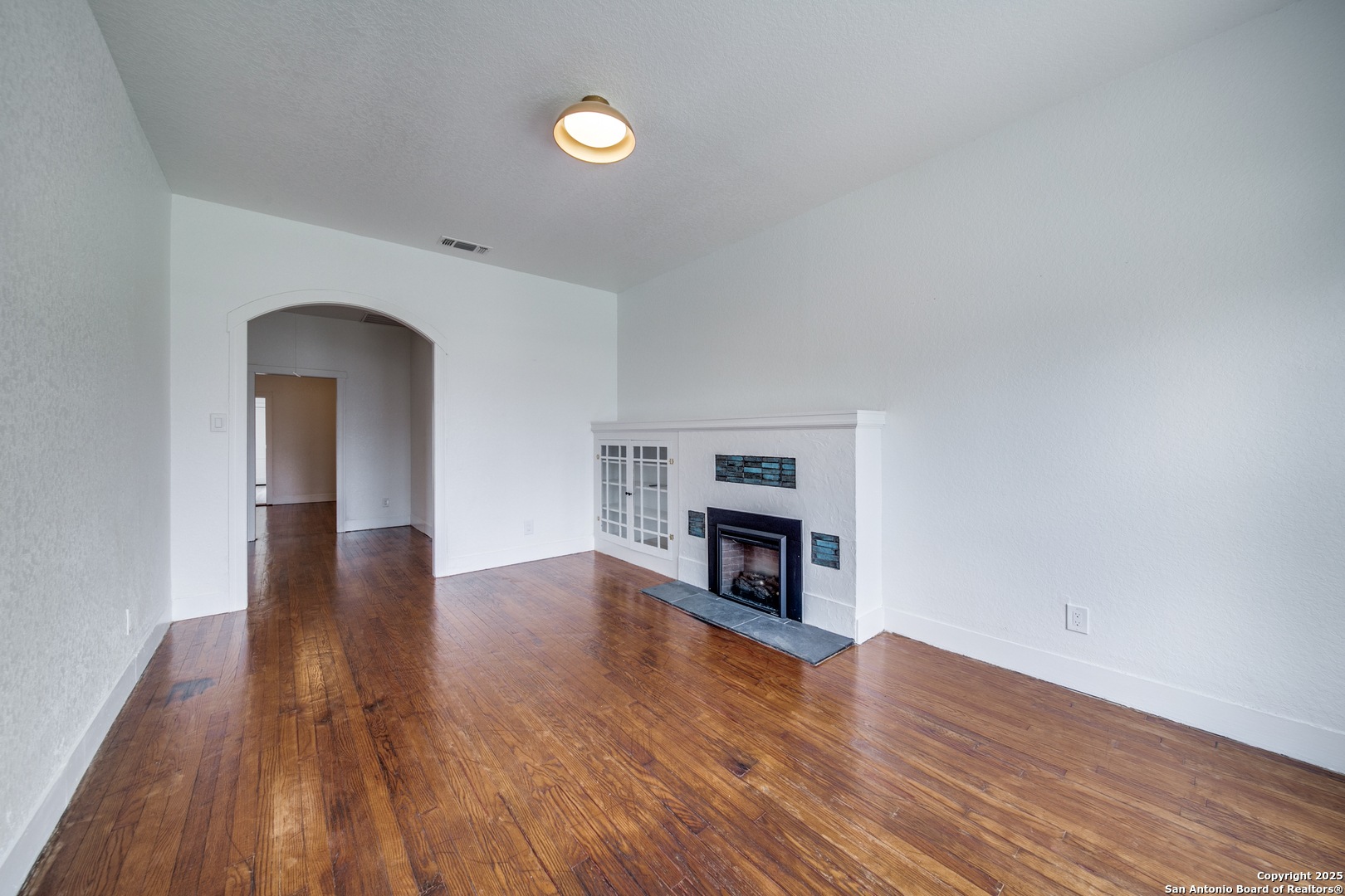 322 E Locust San Antonio TX 78212
