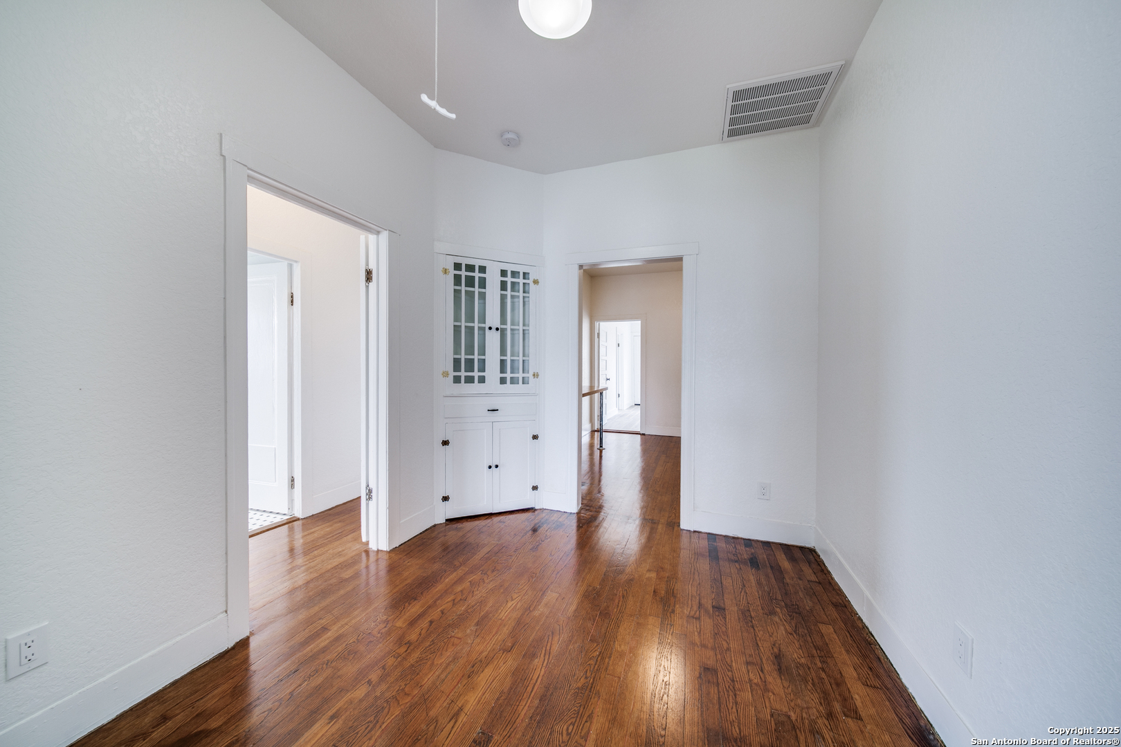 322 E Locust San Antonio TX 78212