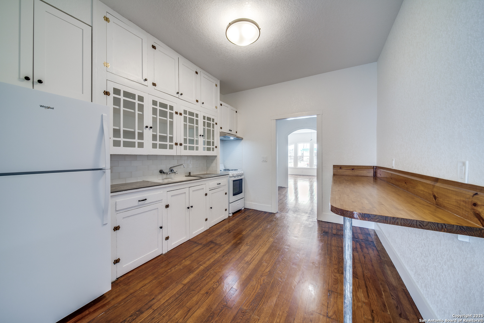 322 E Locust San Antonio TX 78212