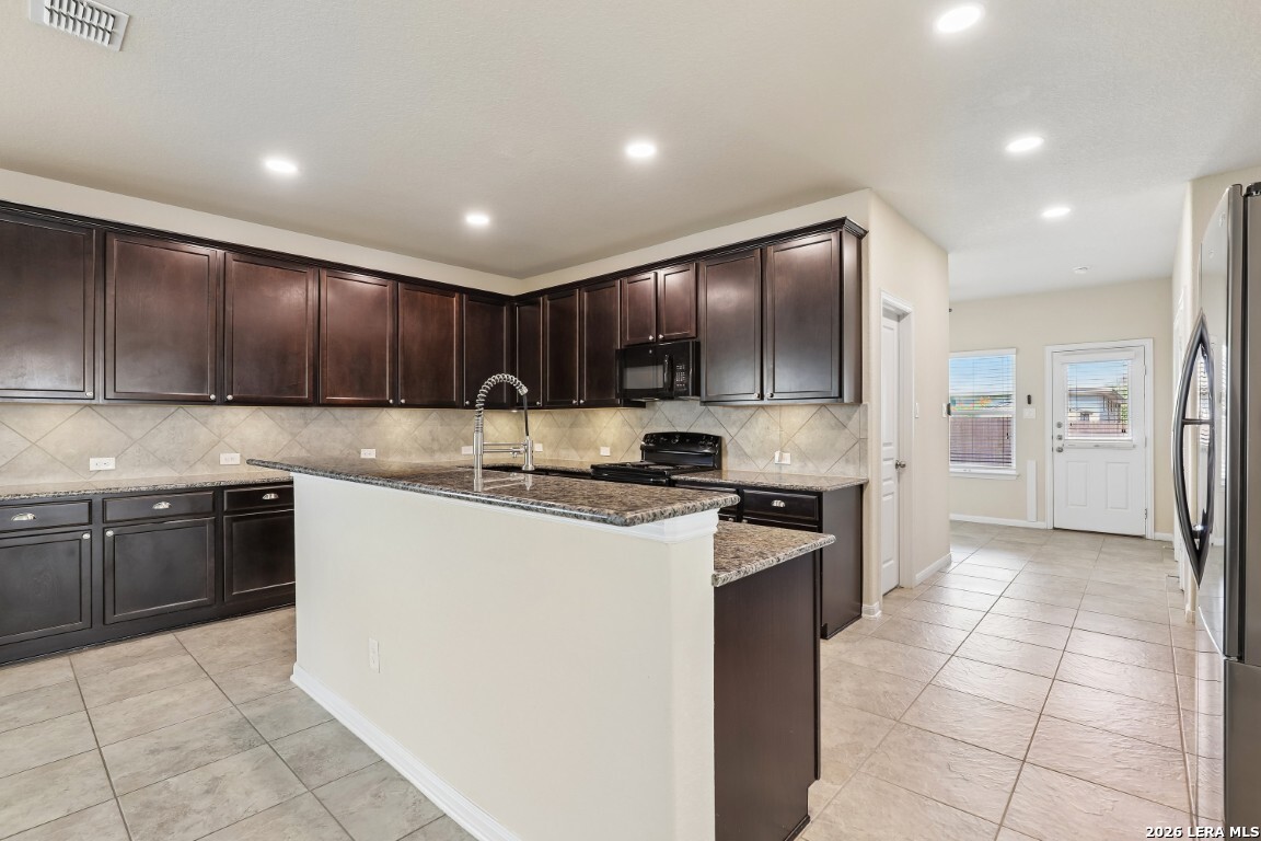 1807 Golden Maple San Antonio TX 78245