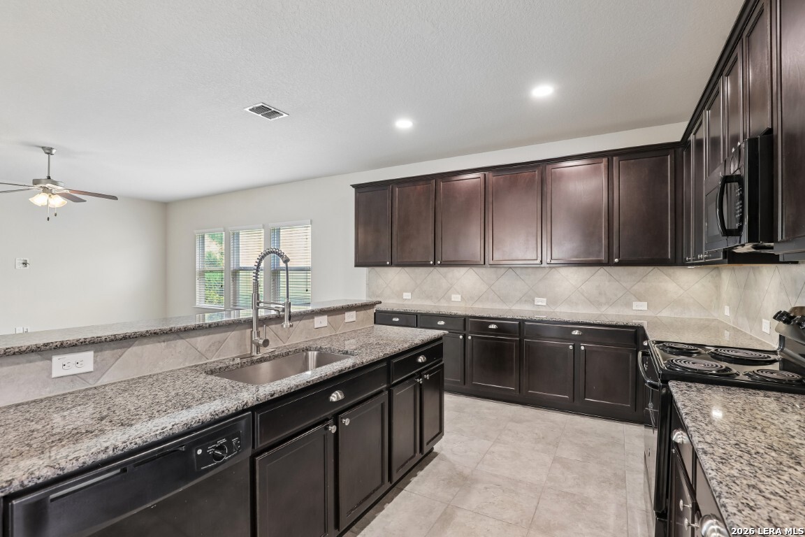 1807 Golden Maple San Antonio TX 78245