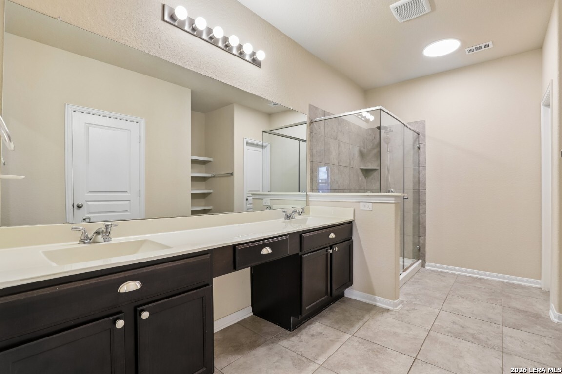 1807 Golden Maple San Antonio TX 78245