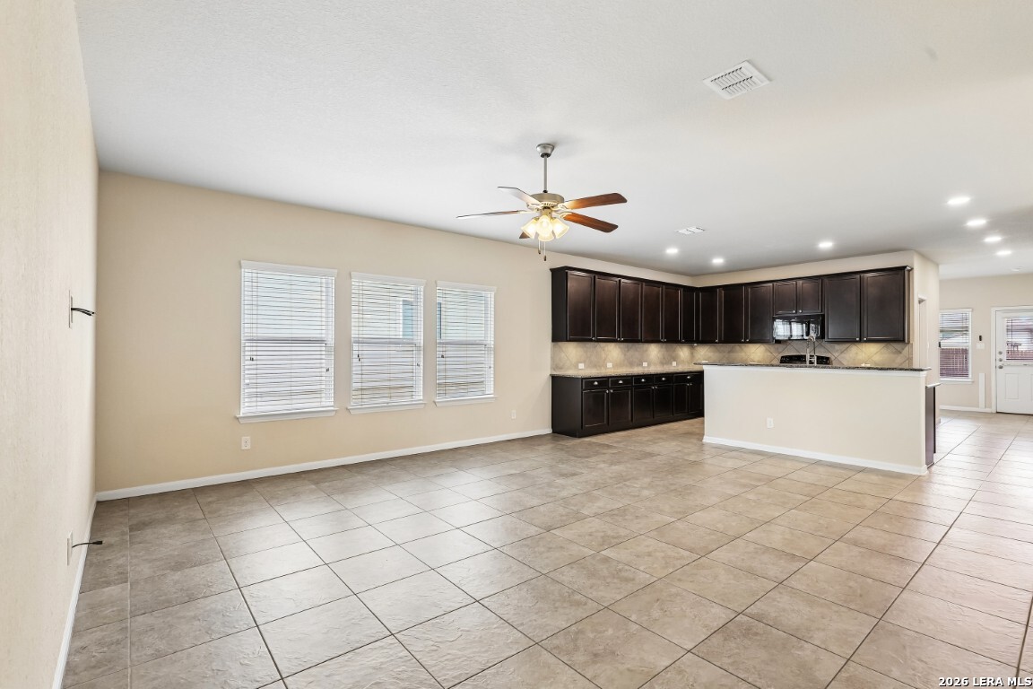 1807 Golden Maple San Antonio TX 78245