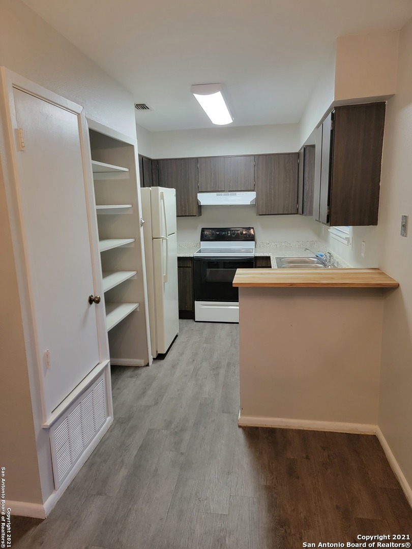 923 Vance Jackson Road San Antonio TX 78201