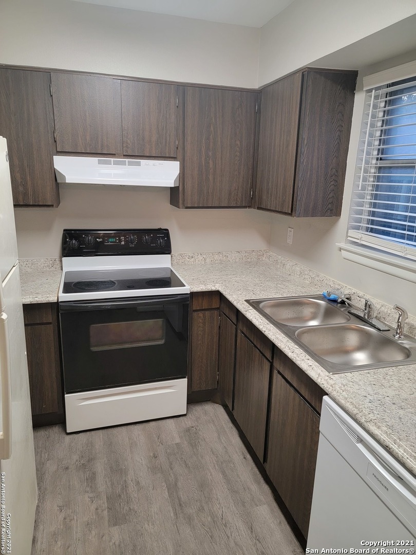 923 Vance Jackson Road San Antonio TX 78201