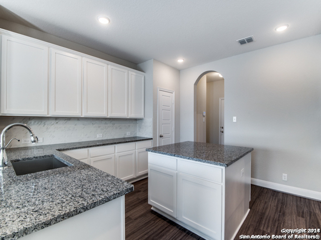 21935 Akin Bayou San Antonio TX 78261