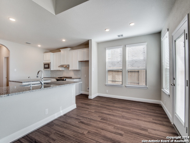 21935 Akin Bayou San Antonio TX 78261