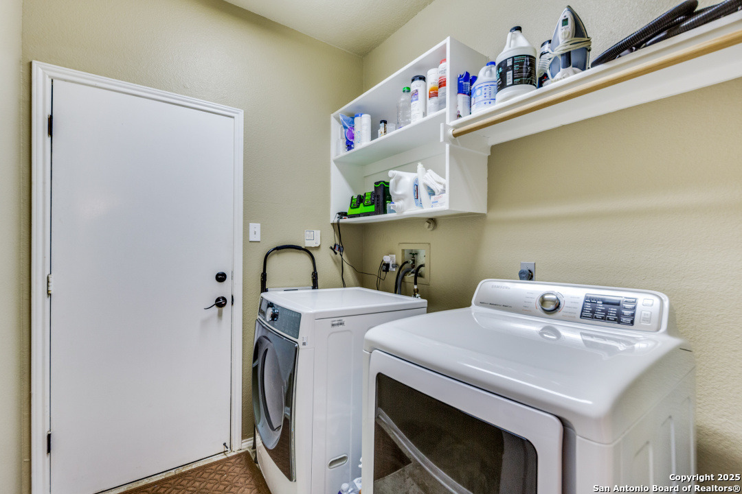 1130 Bluff Forest San Antonio TX 78248
