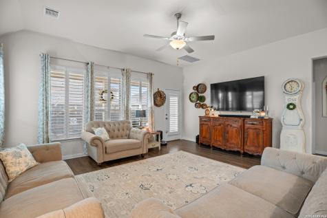 2040 Market Schertz TX 78154