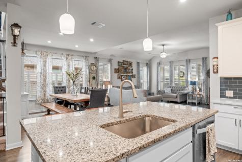 2040 Market Schertz TX 78154