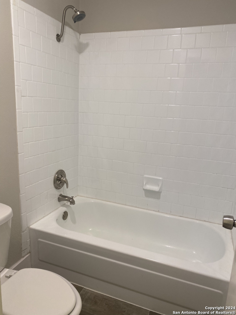 9526 Dunhill San Antonio TX 78239
