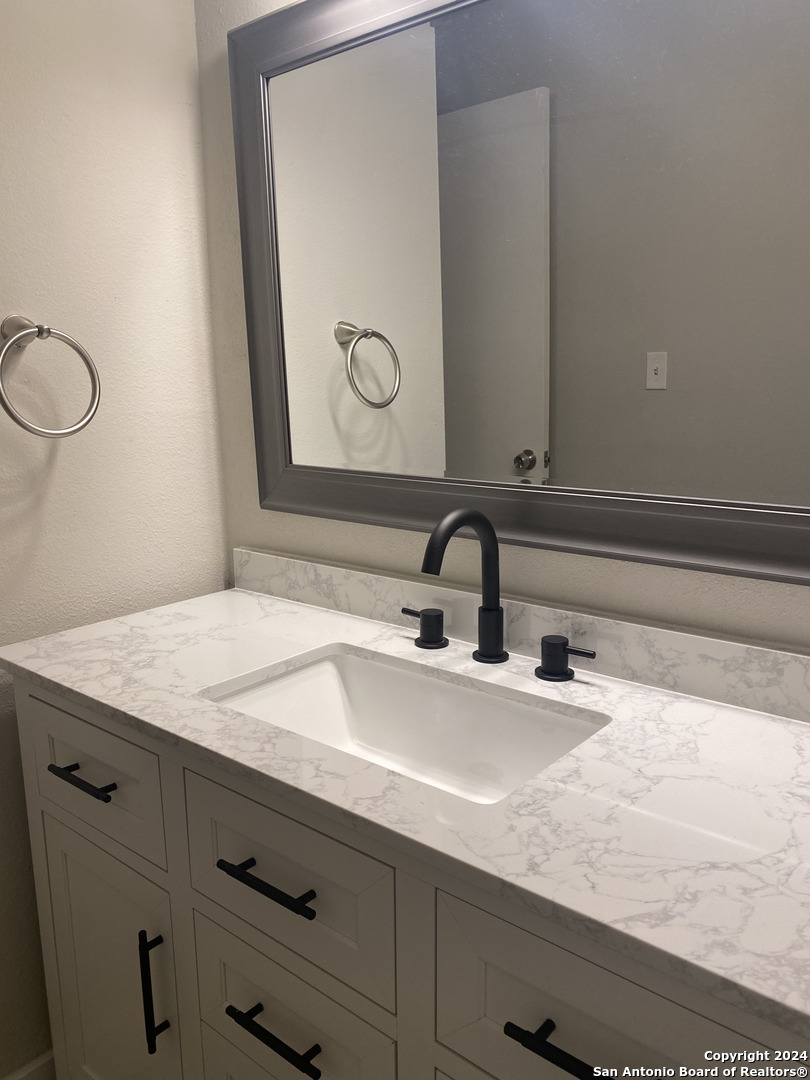 9526 Dunhill San Antonio TX 78239