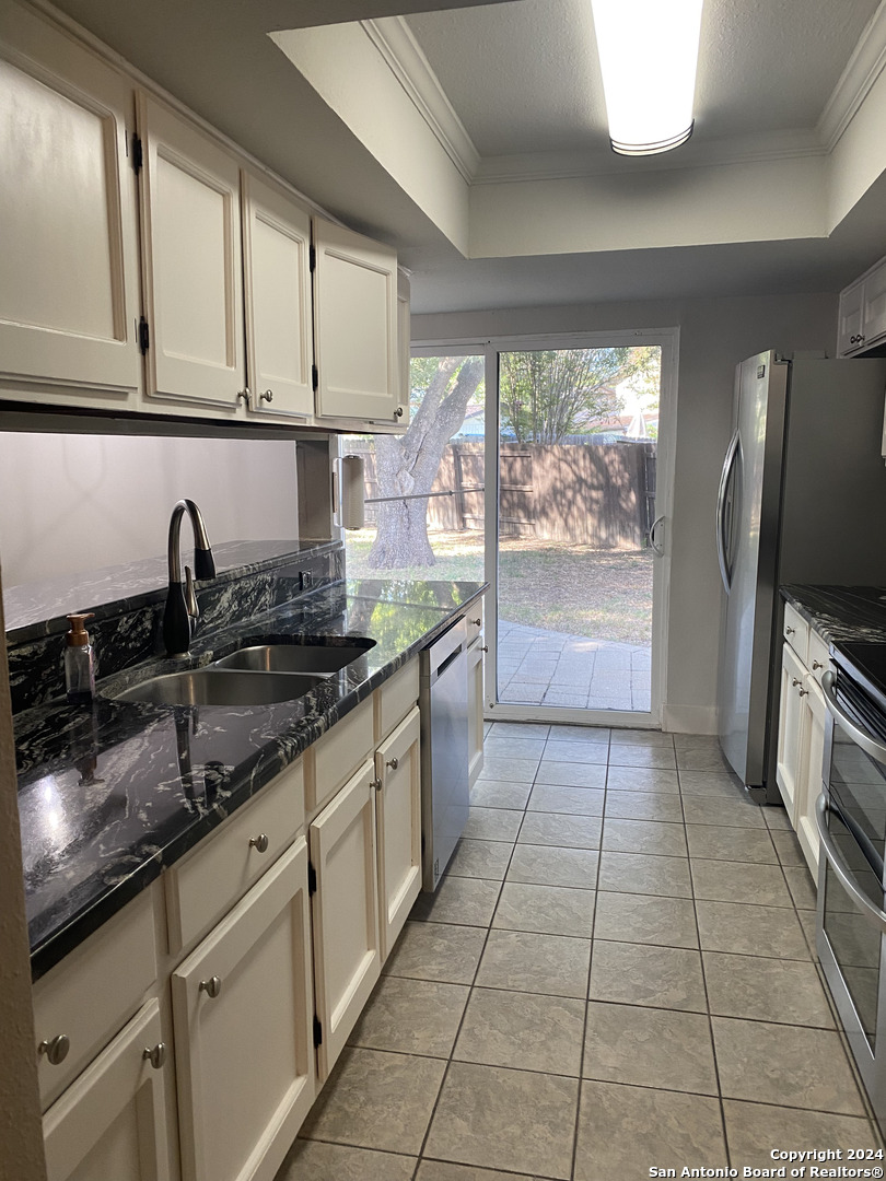 9526 Dunhill San Antonio TX 78239