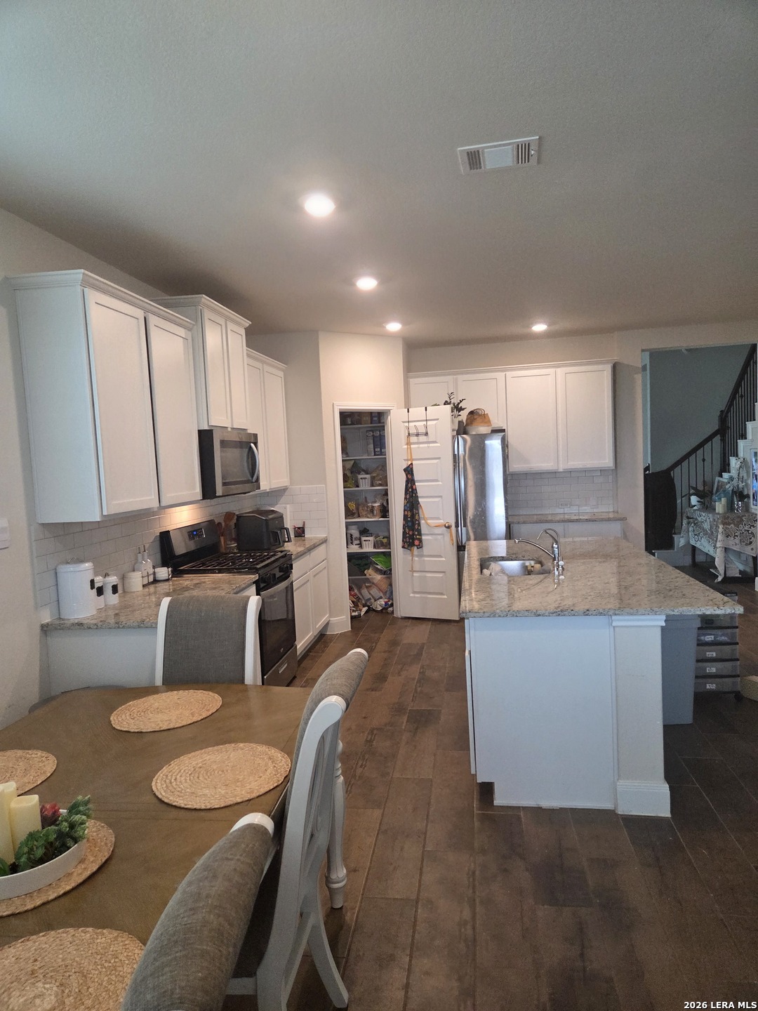 21059 Millstream Bend San Antonio TX 78266