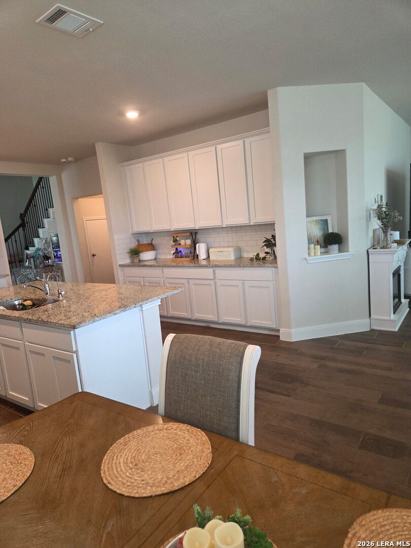 21059 Millstream Bend San Antonio TX 78266
