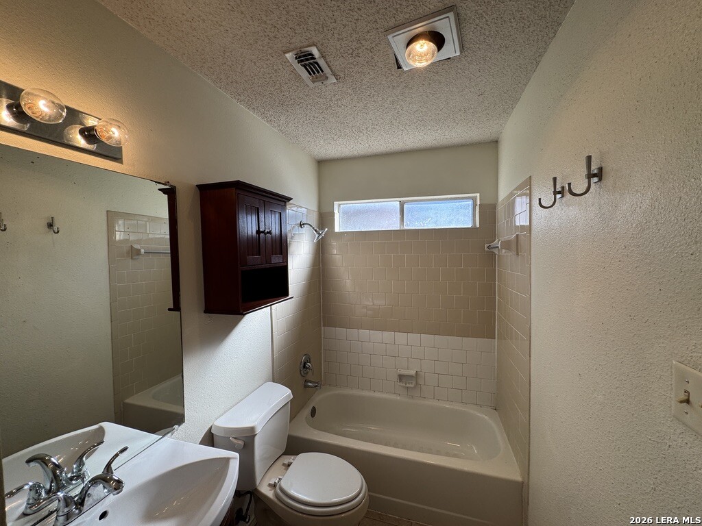 4227 Golden Spice Drive San Antonio TX 78222