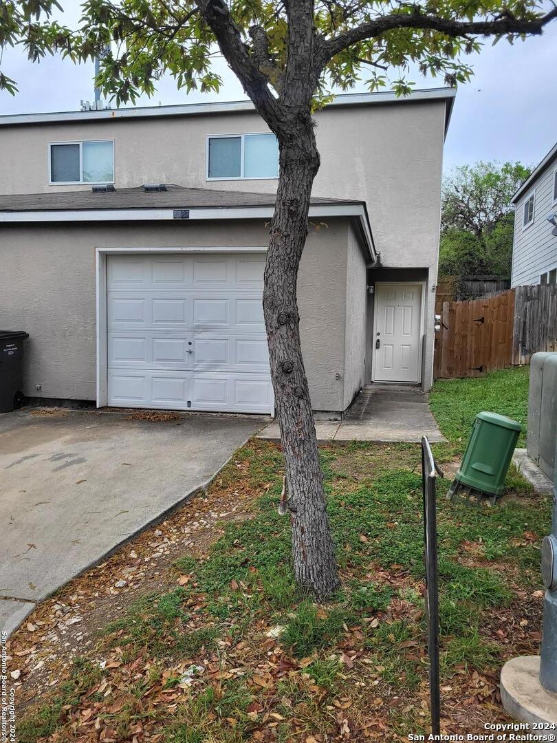 8927 Maverick Draw San Antonio TX 78250