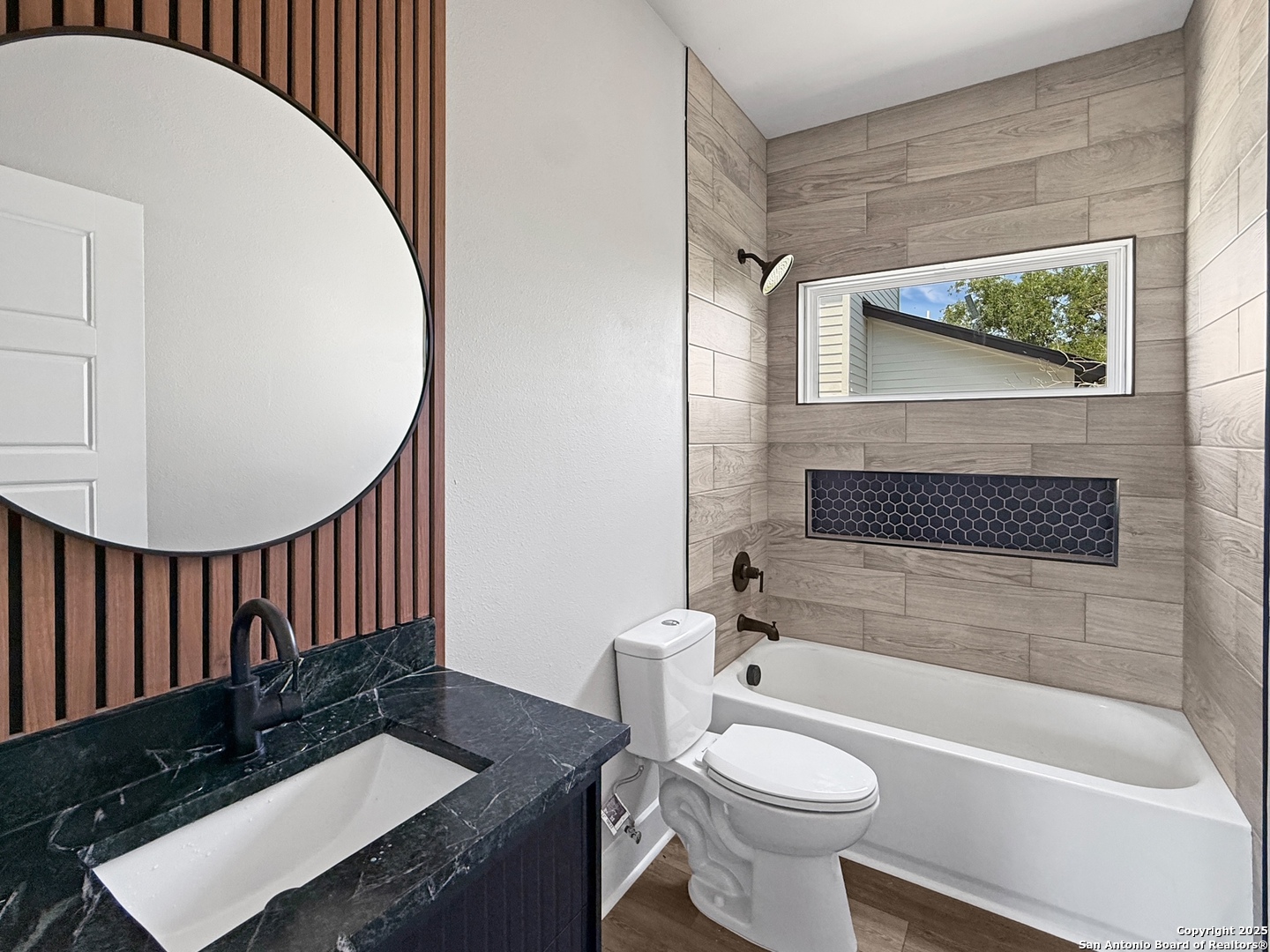 122 S Walters Street San Antonio TX 78210